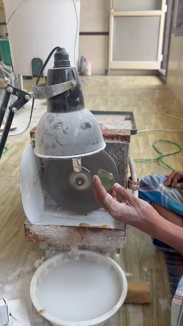 Video: cutting workshop process